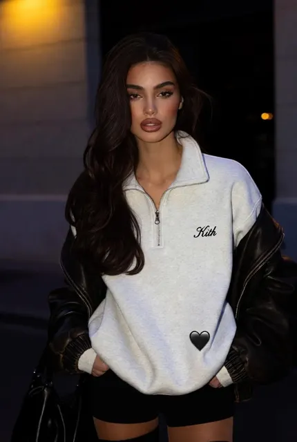 Paris night chic street fashion