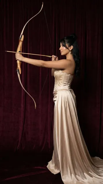 Burgundy champagne archer