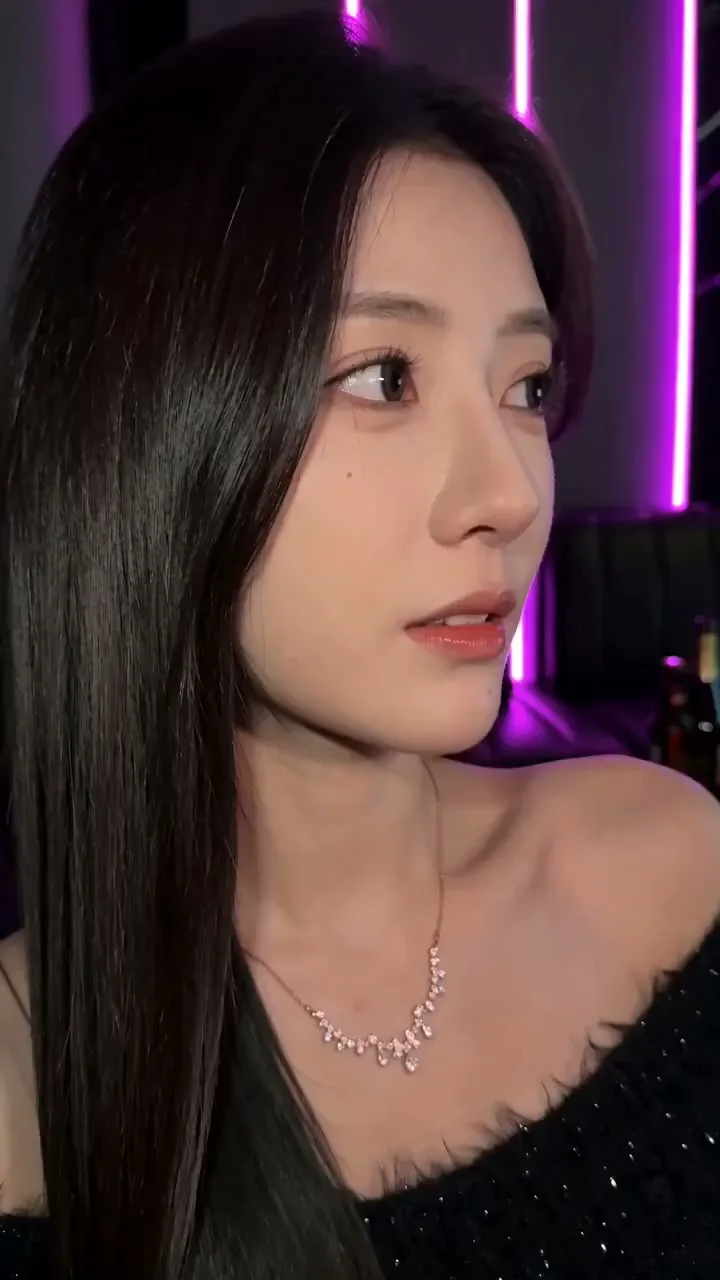Ktv flirty girlfriend — Sonra