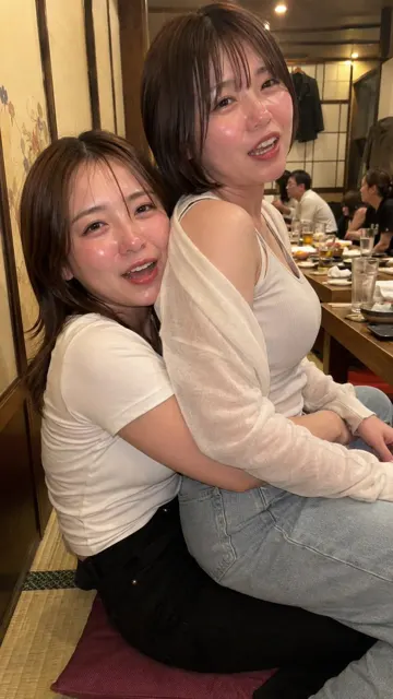 Izakaya drunk women tatami snapshot