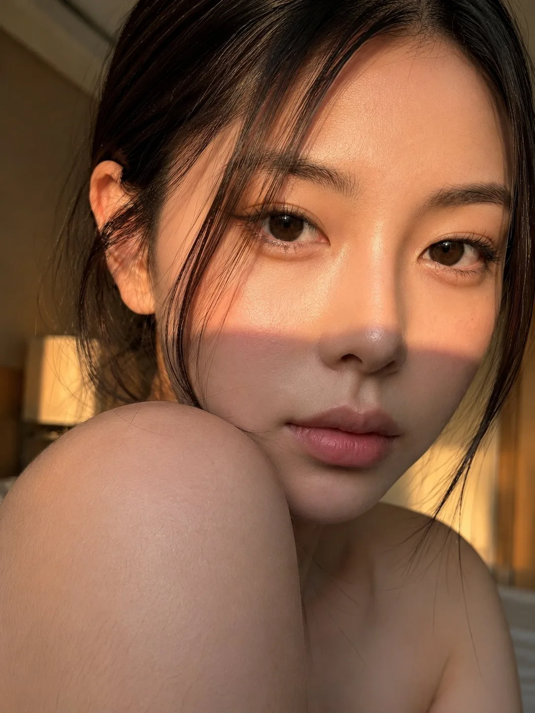 Ultra realistic east asian woman portrait golden hour — Sonra