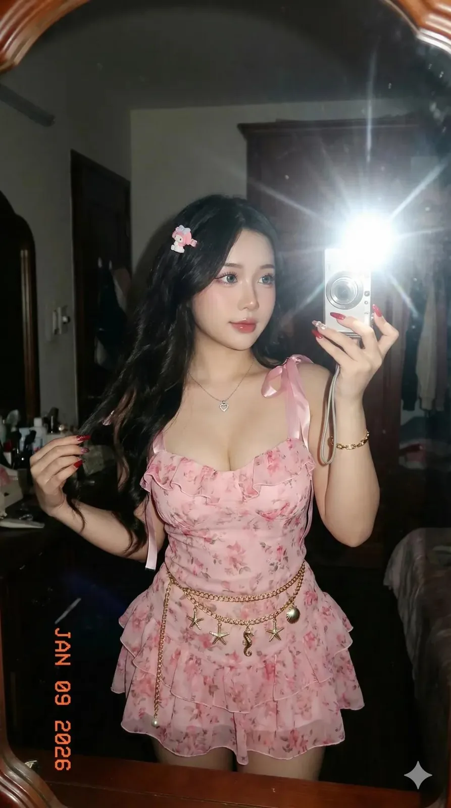 Y2k mirror pink softgirl — After