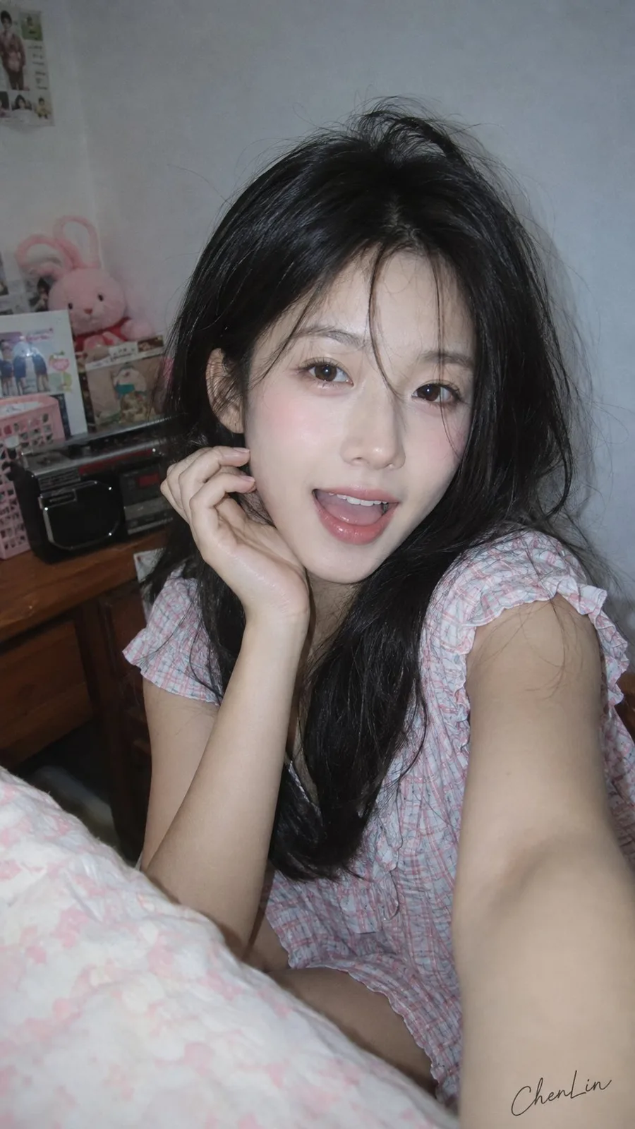 Korean style home snapshot vintage digital photo — Sonra
