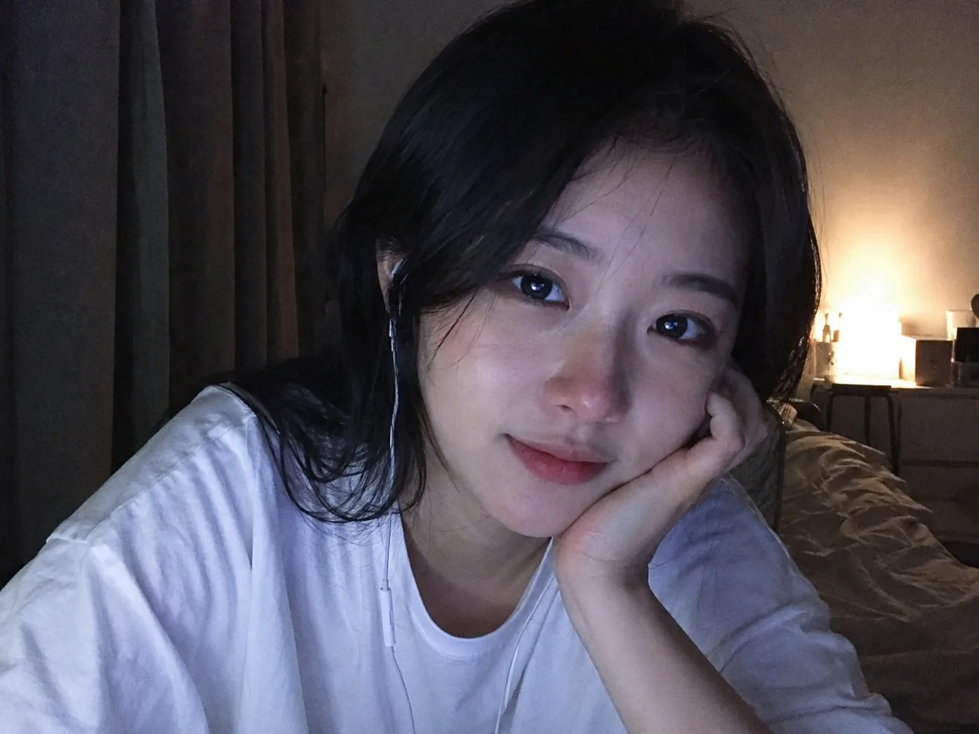 Korean late night video call webcam style — Sonra