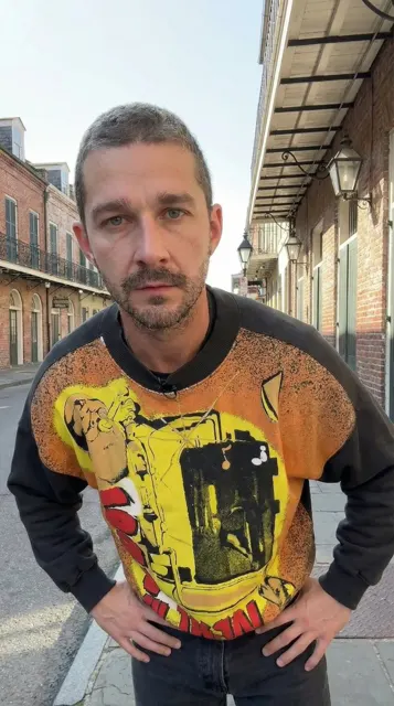 Empty new orleans low angle orange man