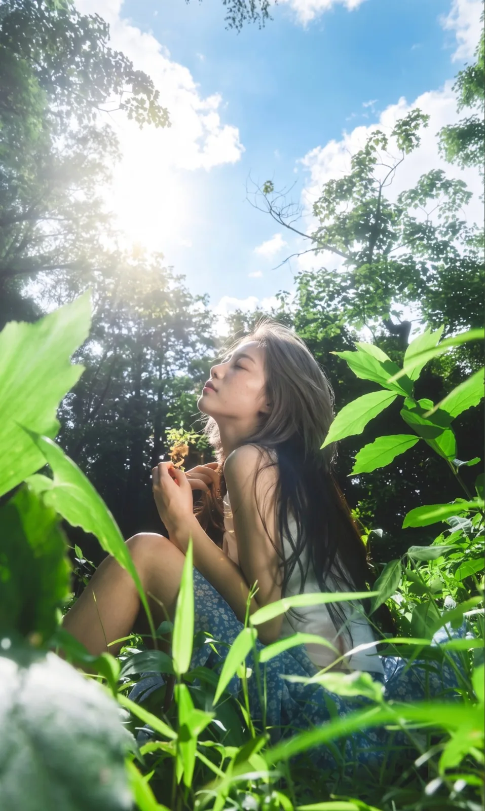 Realistic low angle woman forest apple — Sonra