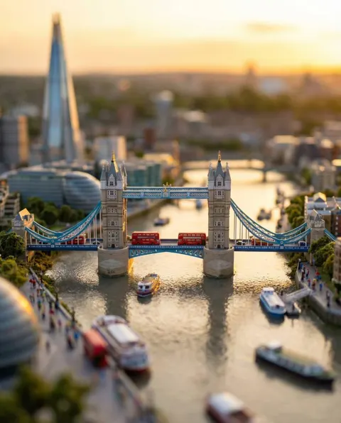 Tilt shift tokyo sunset
