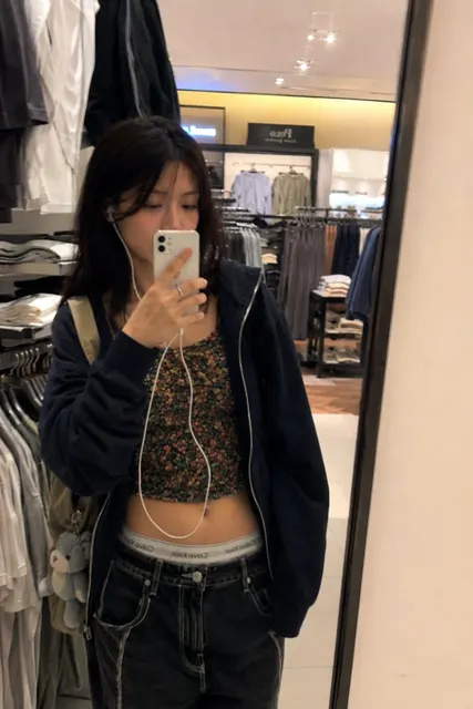 Asian girl y2k mall snapshot