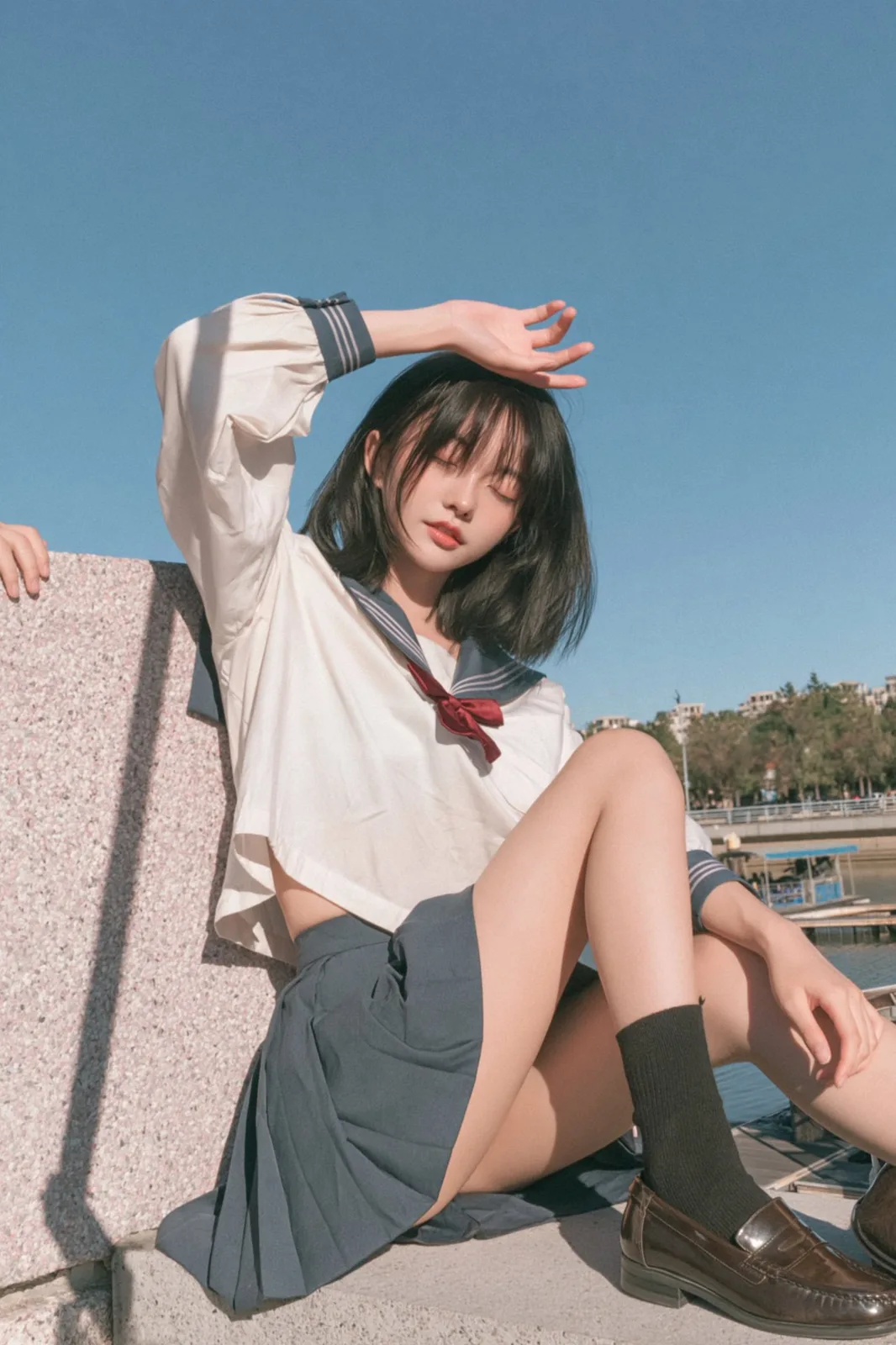 Japanese campus outdoor portrait sailor uniform sunny day — Sonra
