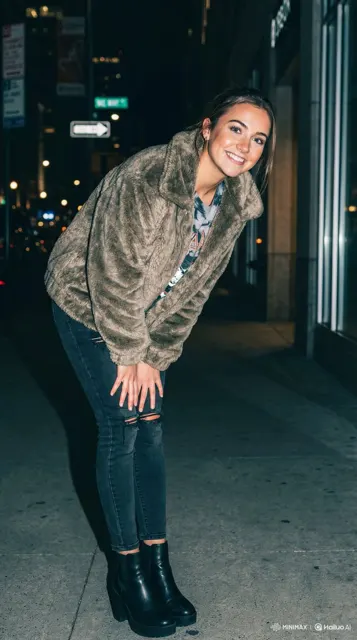 Night street snap girl