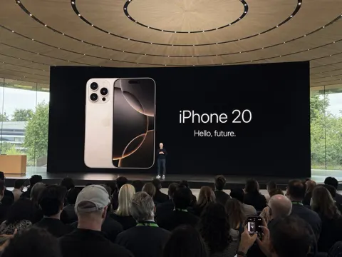 Apple park tim cook keynote