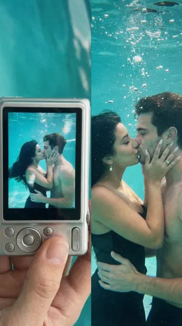 Digital underwater kiss