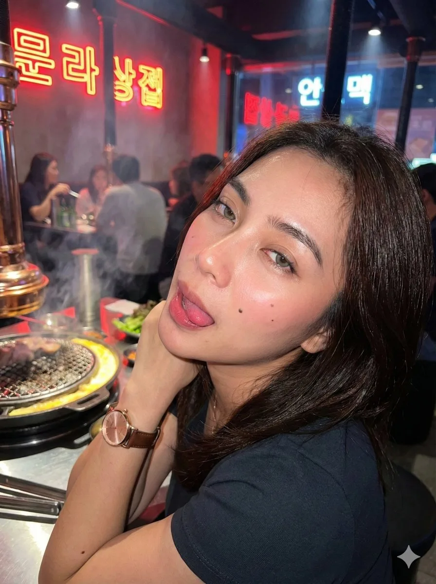 Tipsy izakaya wide angle selfie — Sonra