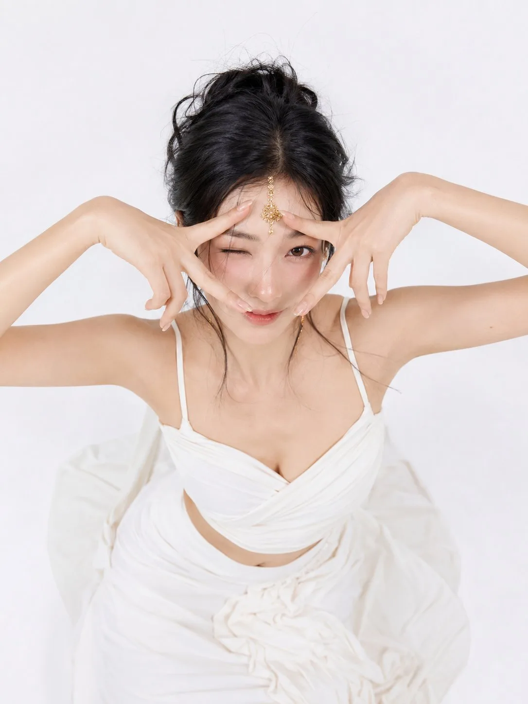 Japanese magazine style champagne white photoshoot — After