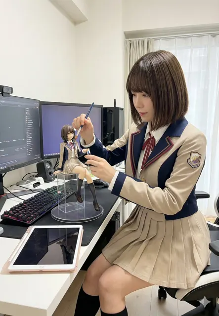 Girl cleaning mini figure