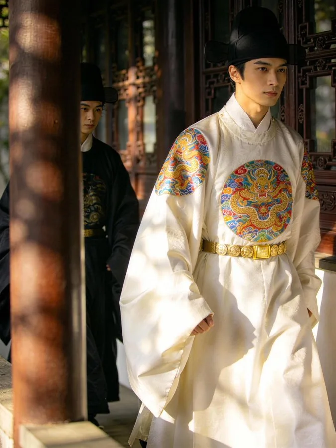 Vintage film ming noble — Sonra
