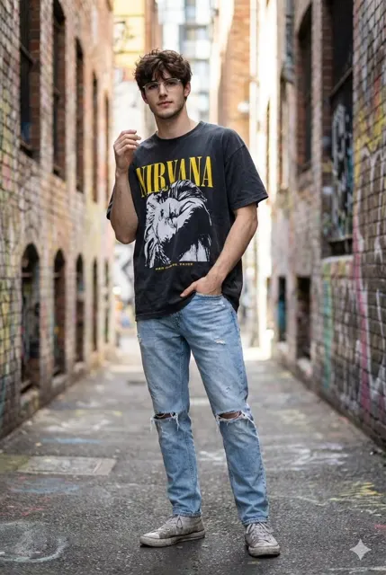 Relaxed street snap
