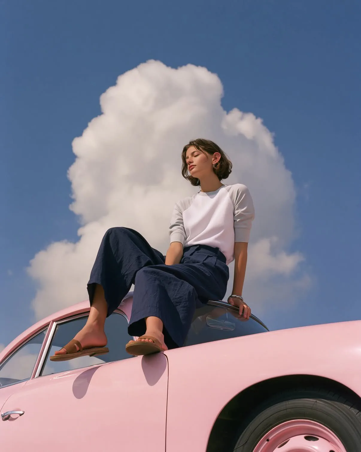 Dreamy editorial fashion pink porsche 356 — Sonra