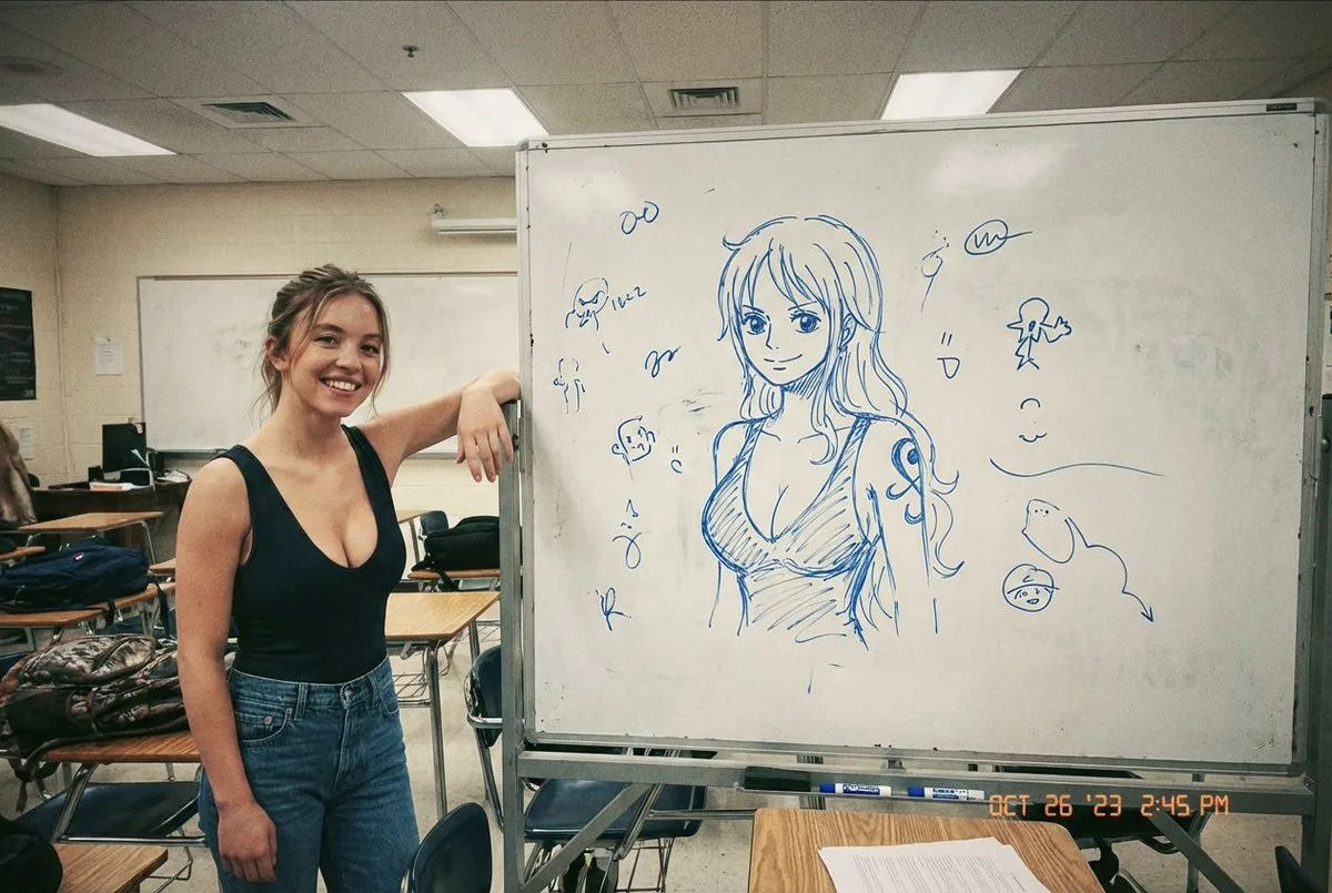 Classroom candid sydney sweeney nami — Sonra