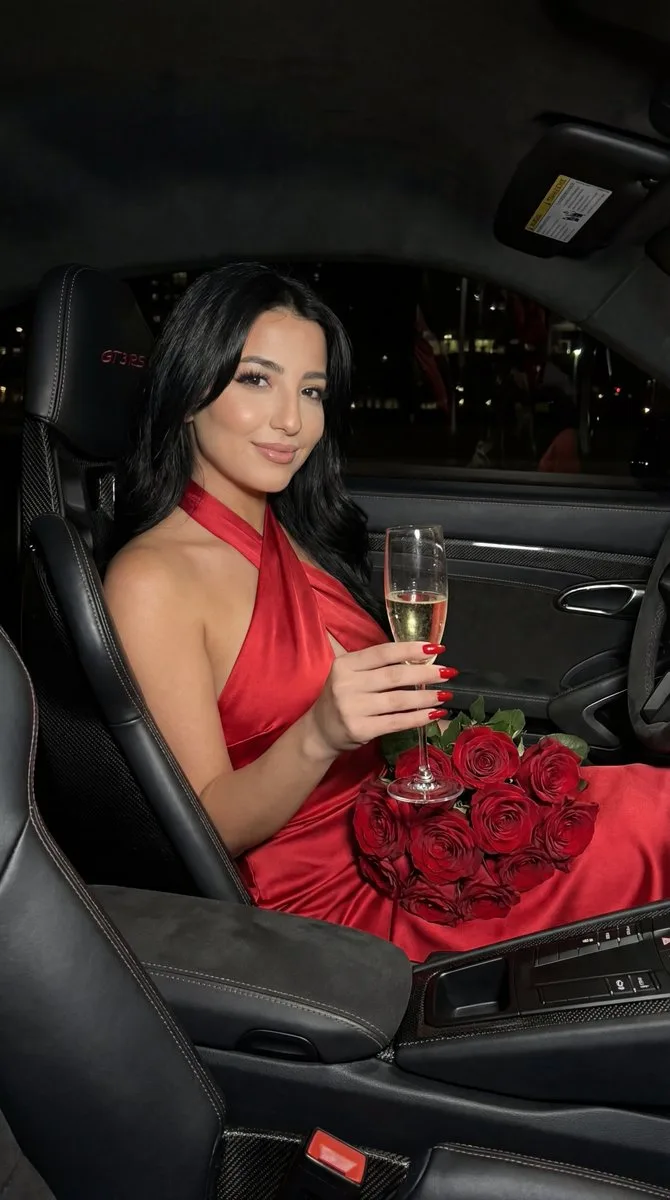 Black porsche red dress night portrait — After