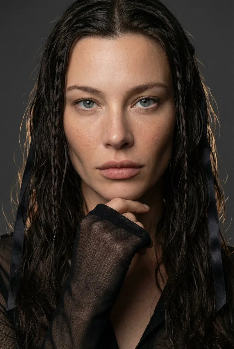 Luxury magazine portrait — Sonra