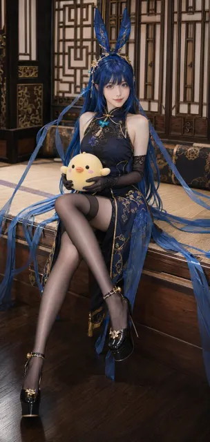 Fantasy chinese cosplay blue haired woman