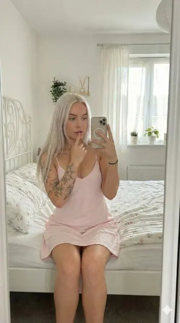 Mirror selfie platinum tattoo