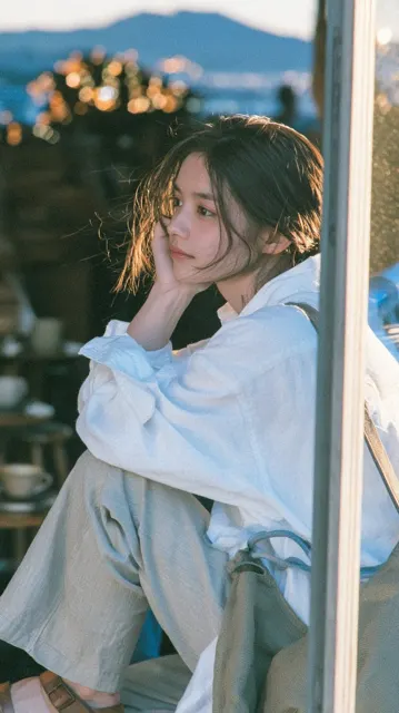 Japanese summer girl portrait telephoto film photography